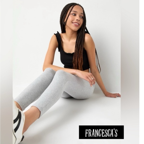Francesca's Collections Gray Leggings - Picture 1 of 5